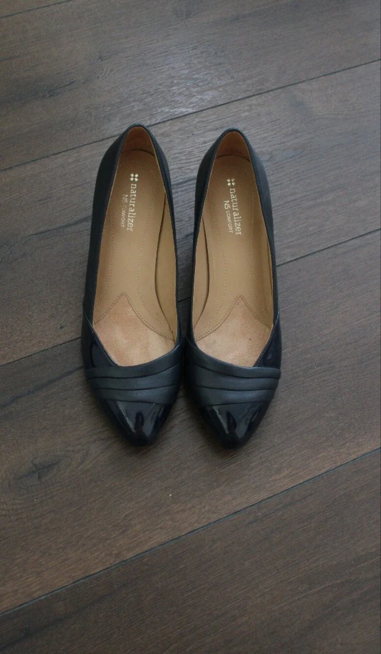 Naturalizer N5 Comfort Classic Black Pointed Toe Women’s Pumps